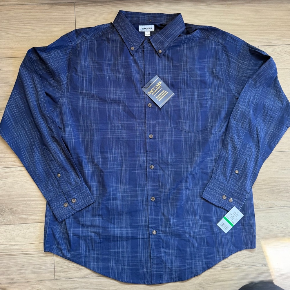 HAGGER Men's Easy Care Woven Plaid Twilight Blue Button Down Shirt. NEW. Large